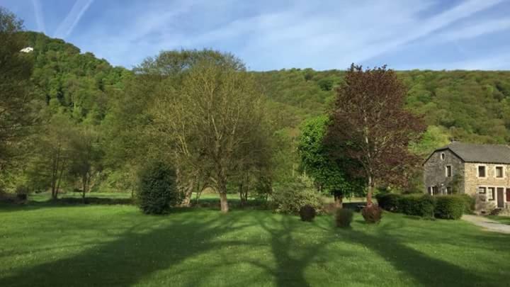 Bed & Breakfast Vallee De L'Ourthe Marcourt ภายนอก รูปภาพ