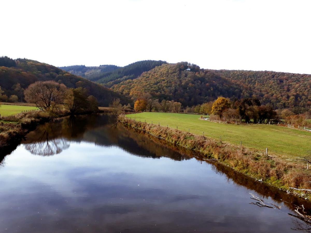 Bed & Breakfast Vallee De L'Ourthe Marcourt ภายนอก รูปภาพ
